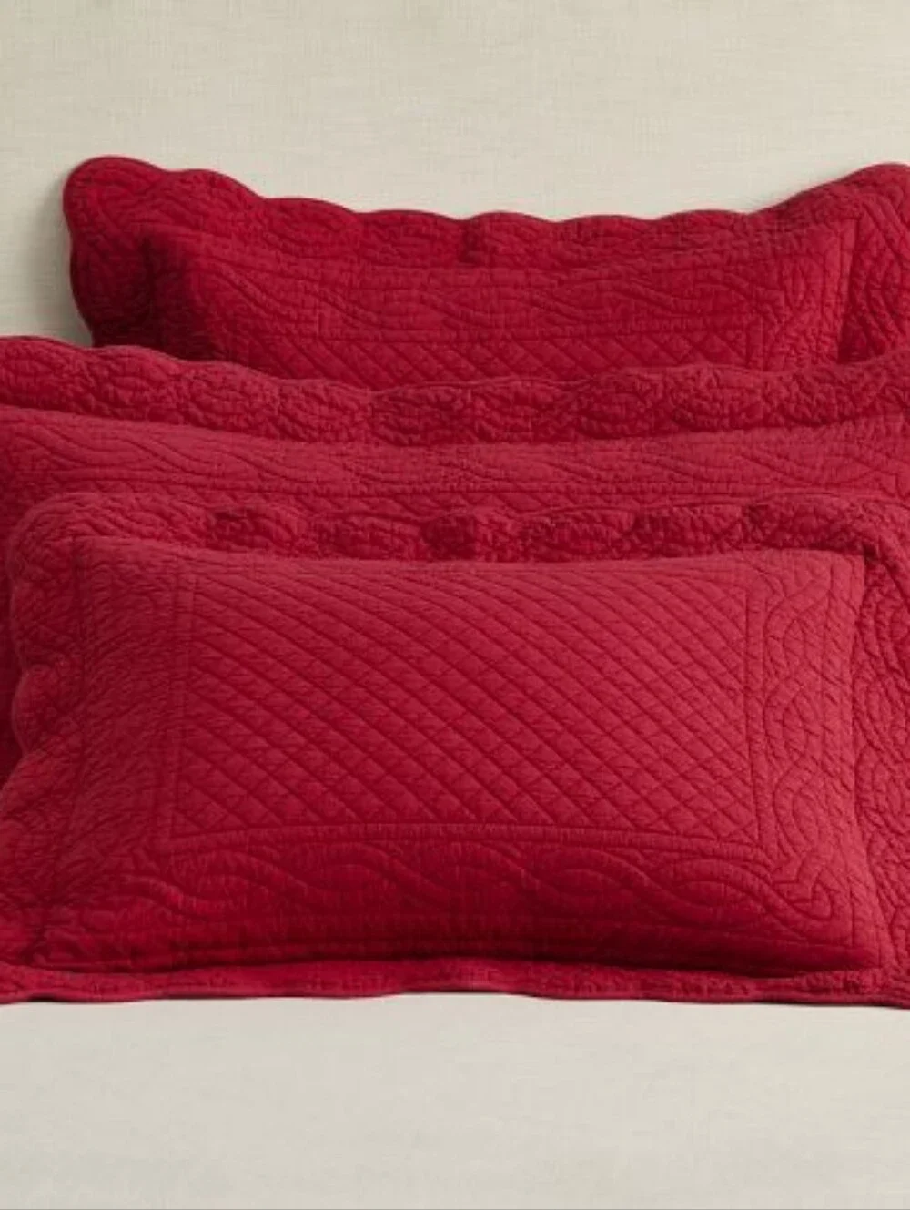 NWT Pottery Barn Heirloom Scallop Quilted Standard Sham Red Cotton